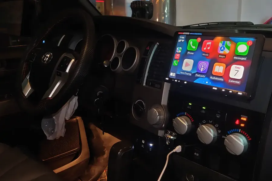 Dashboard and interior setup